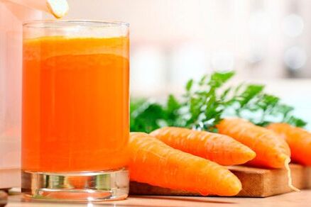 Lëng karrote për krimbat e vegjël